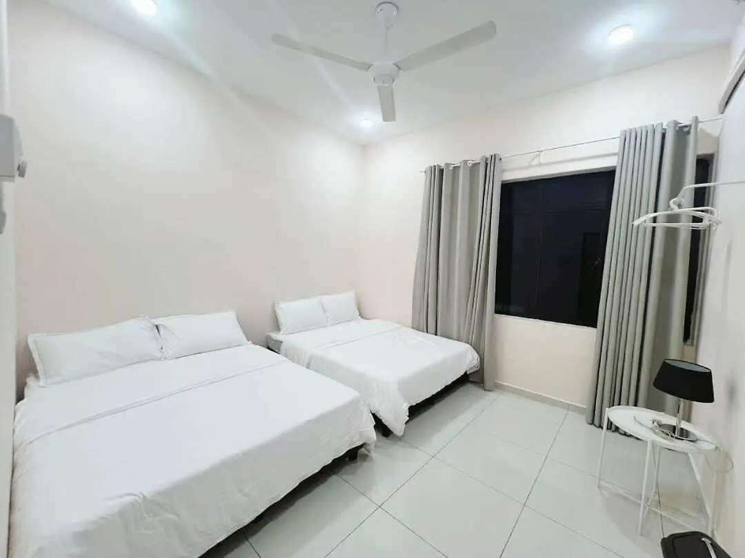 45Georgetown Multi Family Corner Lot Free Parking Food Convenience Stores Nearby Holiday home George Town